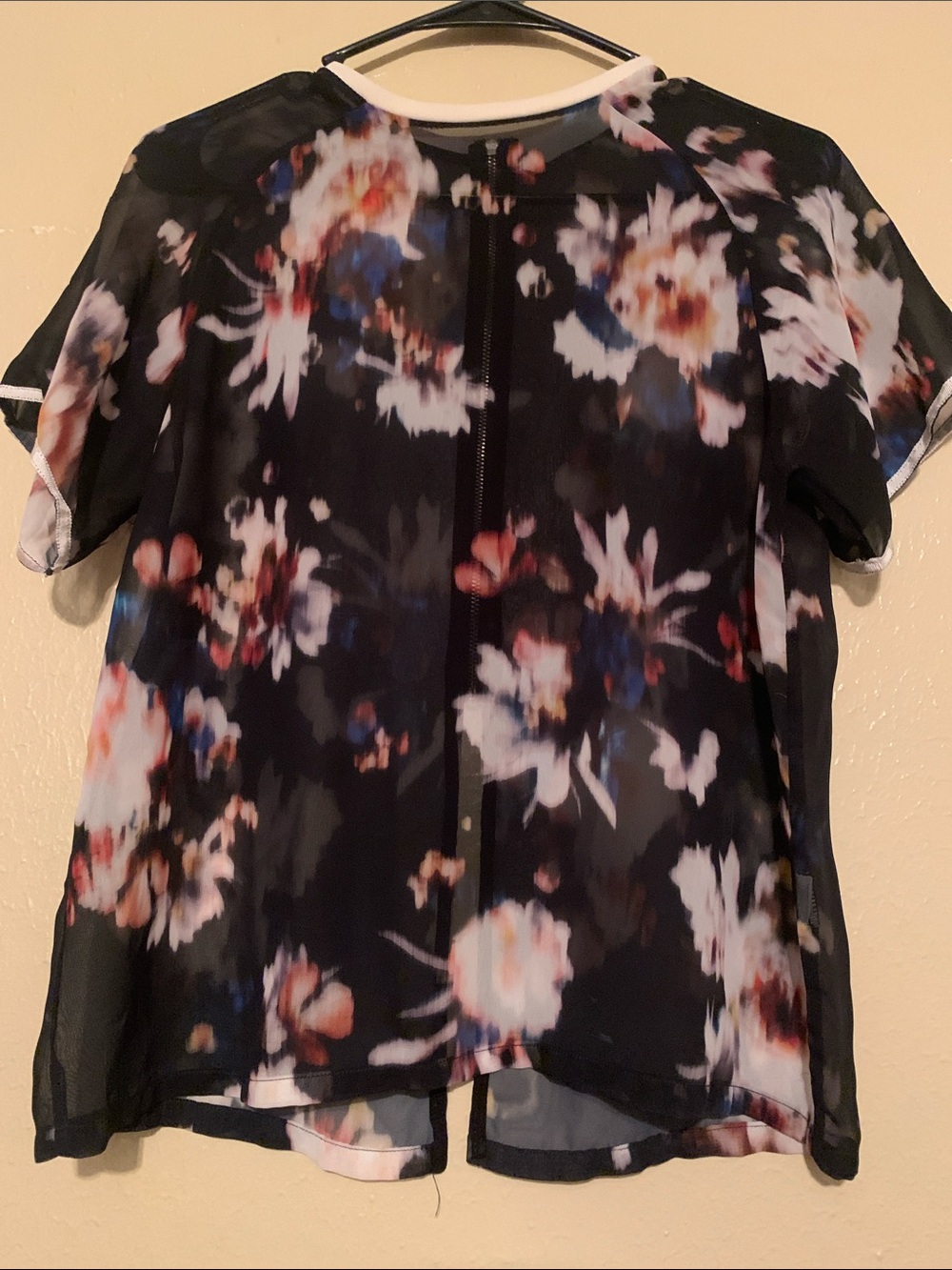 Zara Floral Short-Sleeve Sheer Blouse - Black Floral (S)